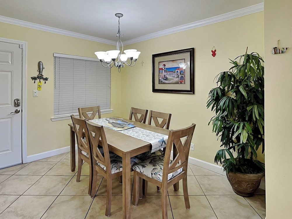 Barefoot Beach Resort B-201 by Distinctive Beach Rentals