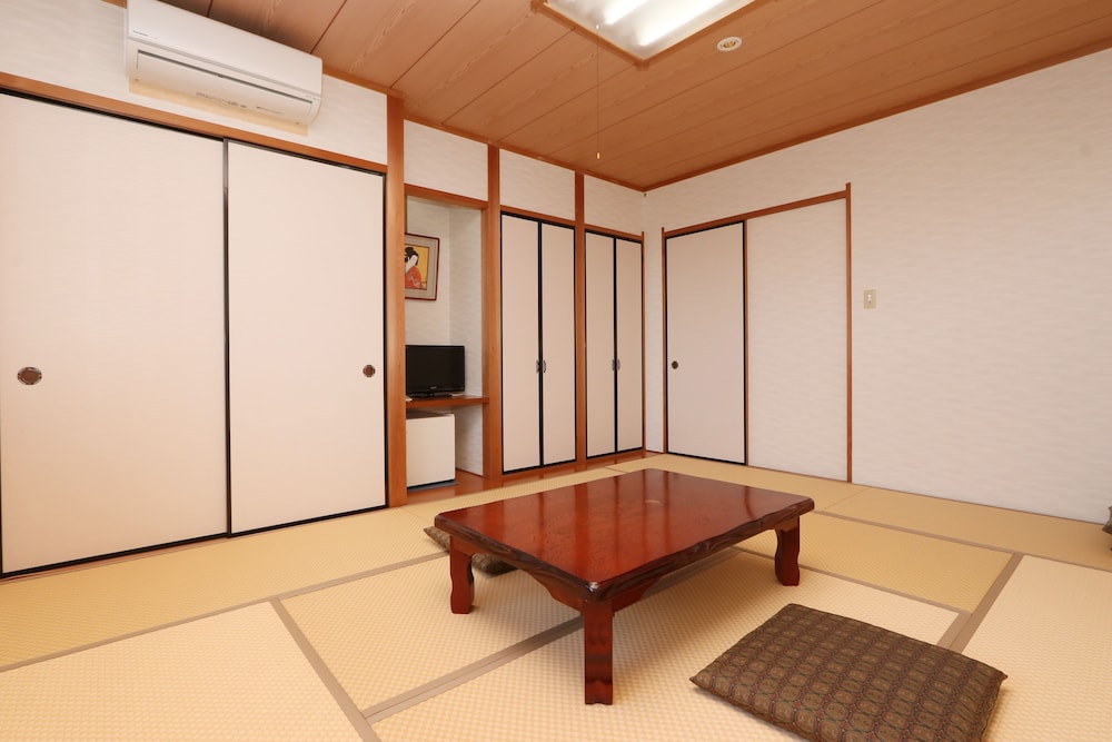 Ichirakuonsen Hotel view 5