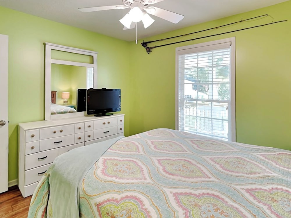 Back River Bungalow by Tybee Vacation Rentals