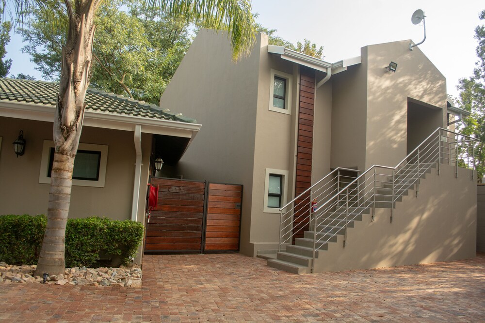 Clifton Corner Guest House