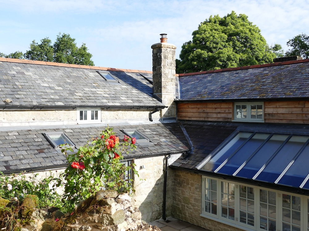 Hillside Cottage