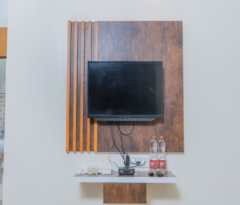 Copper 11 Service Apartments -SB Road, Shivaji Nagar, Pune