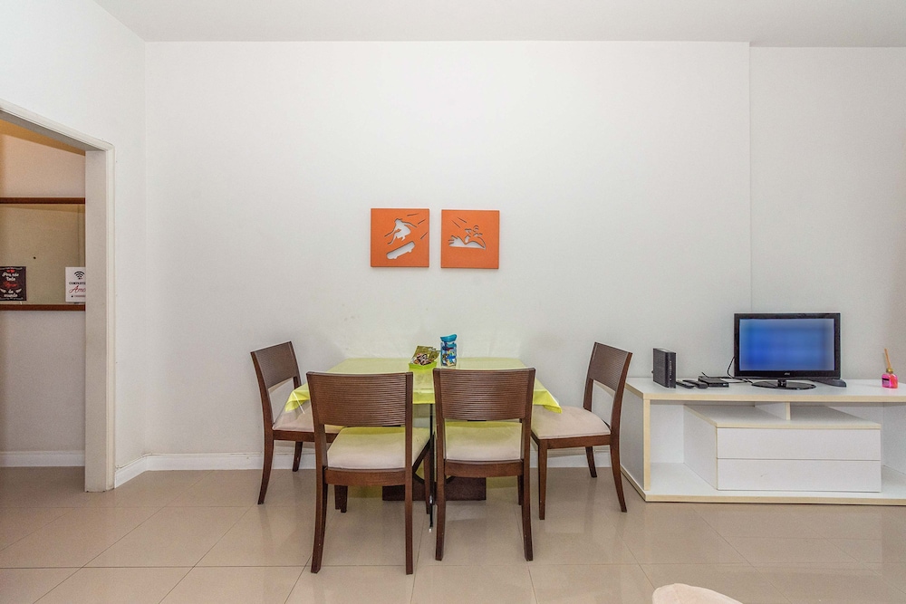Apto com Wifi e Tima Localiza o Laranjeiras RJ