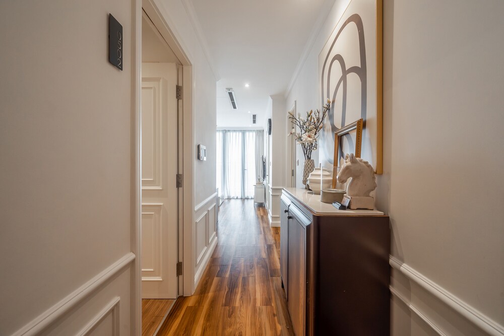 The Celavie Serviced Apartment Landmark