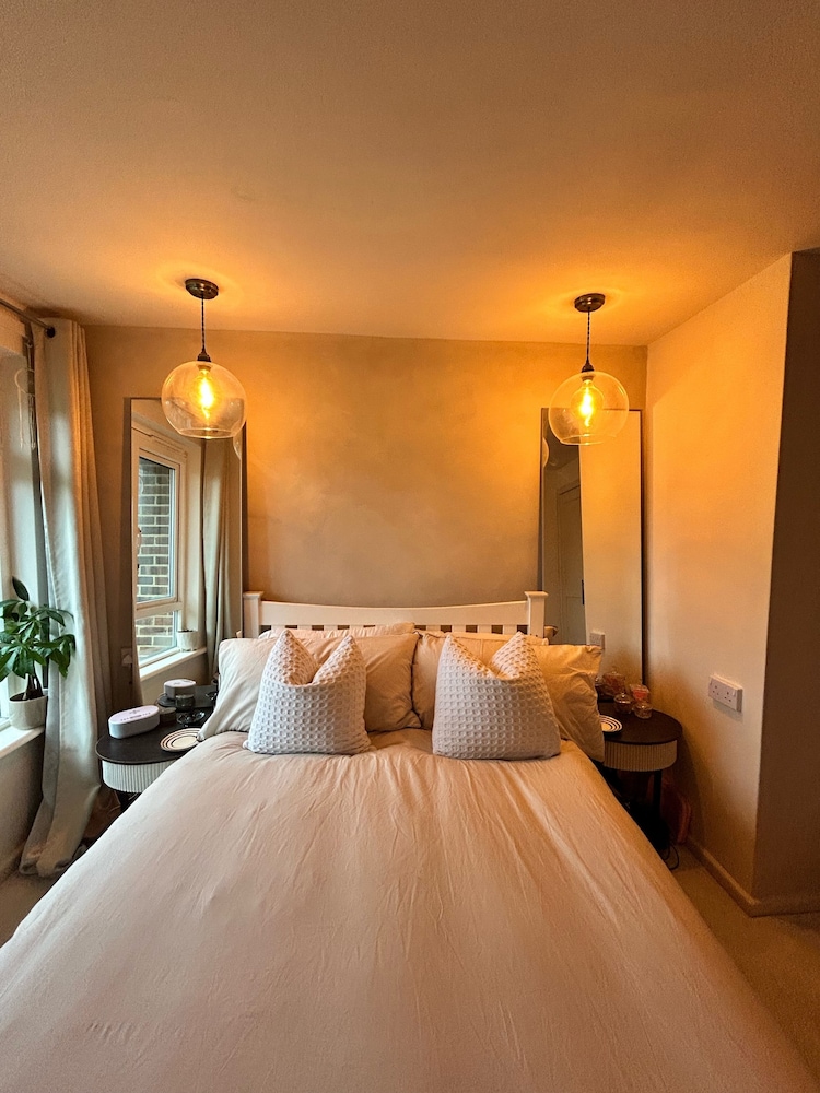 Cosy Chichester Apartment