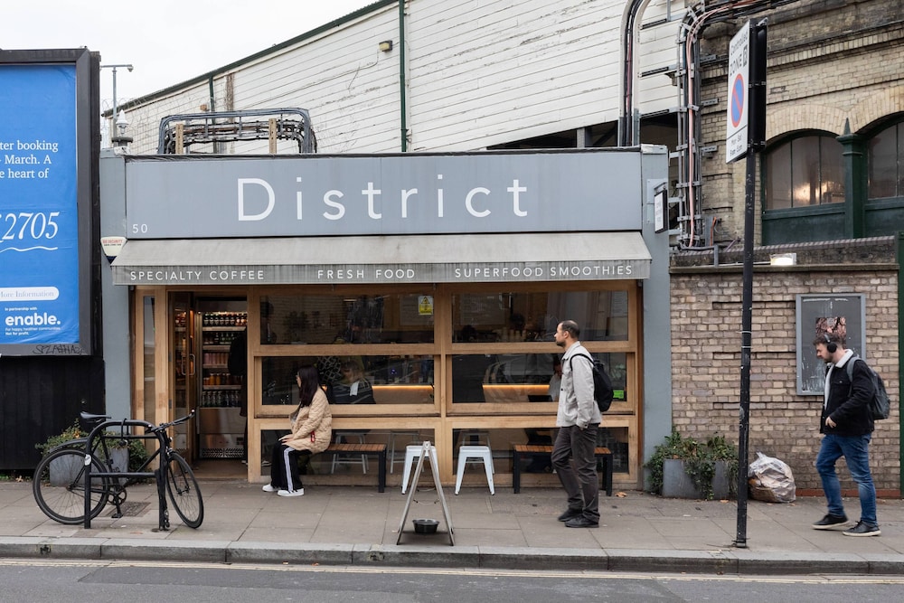Radipole Road IV by Onefinestay