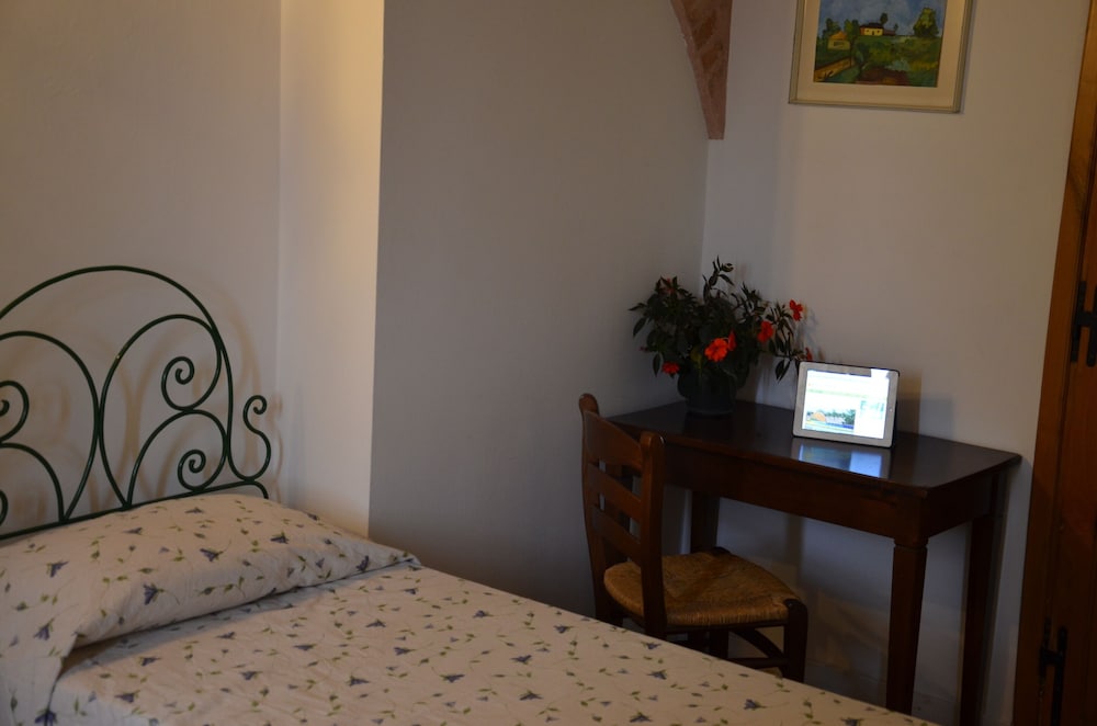 agriturismo borgo piazza