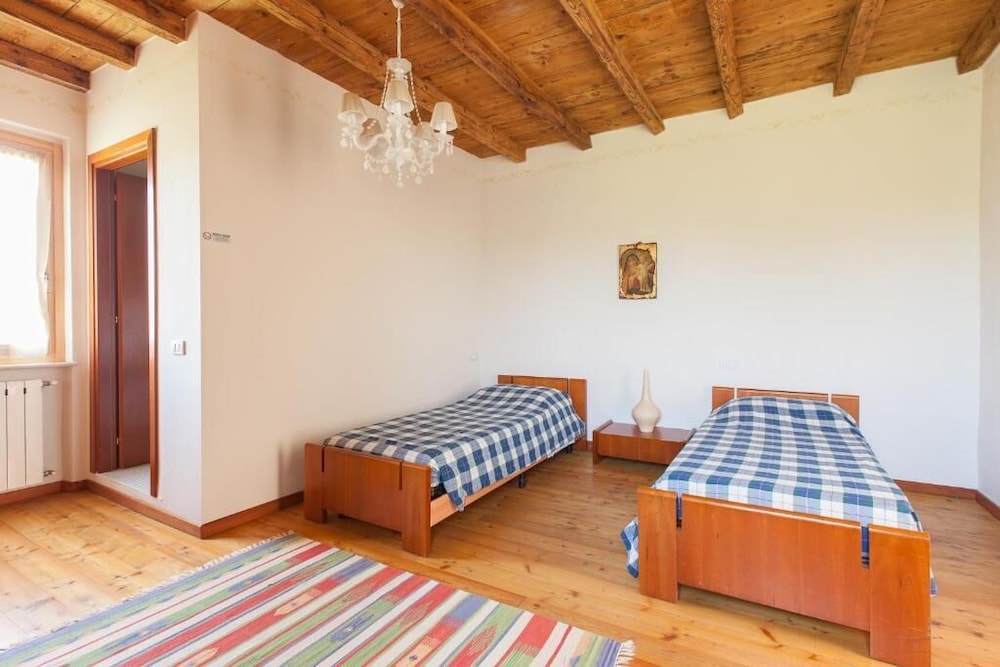 Cascina Serenella B&B