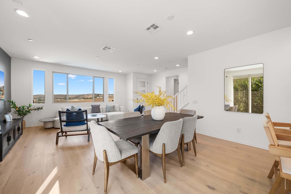 @ Marbella Lane - Curated 5BR in Upscale RMV Haven