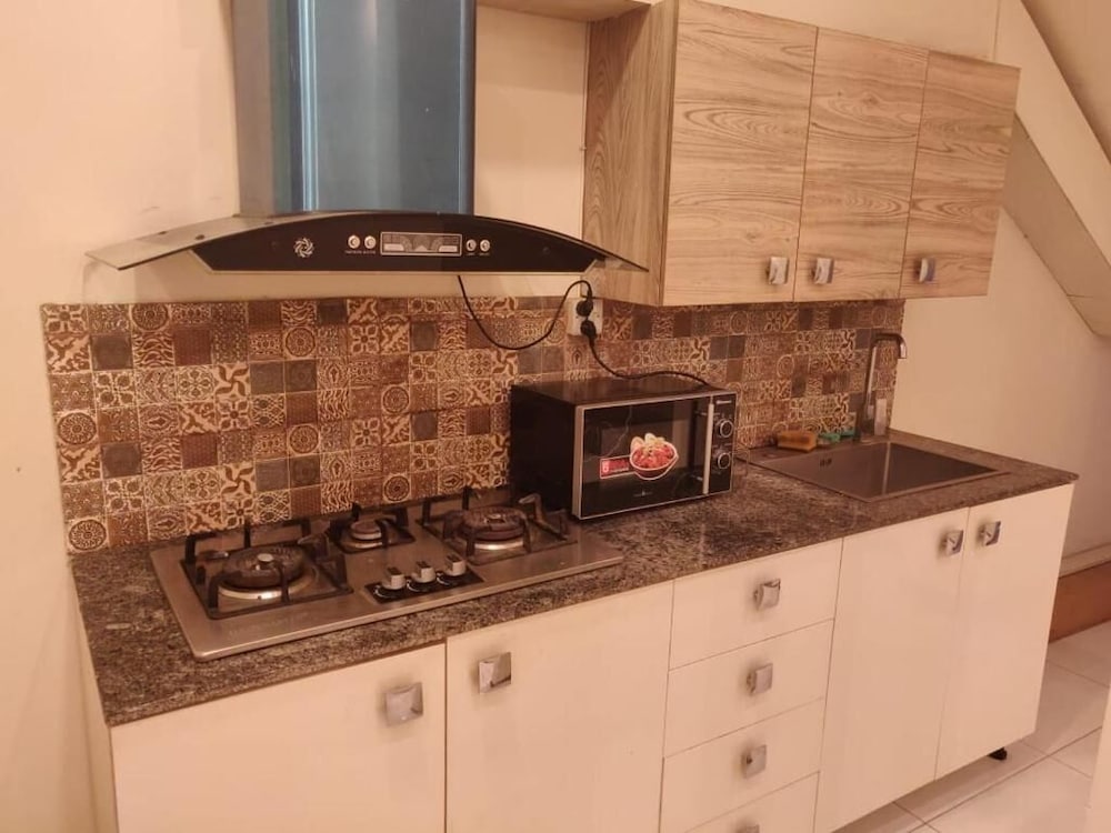 Zaib Guest House E-11 Islamabad