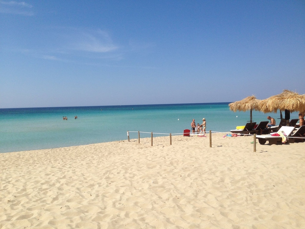 Angel Bay bb Punta Prosciutto is Located in the Heart of Punta Prosciutto