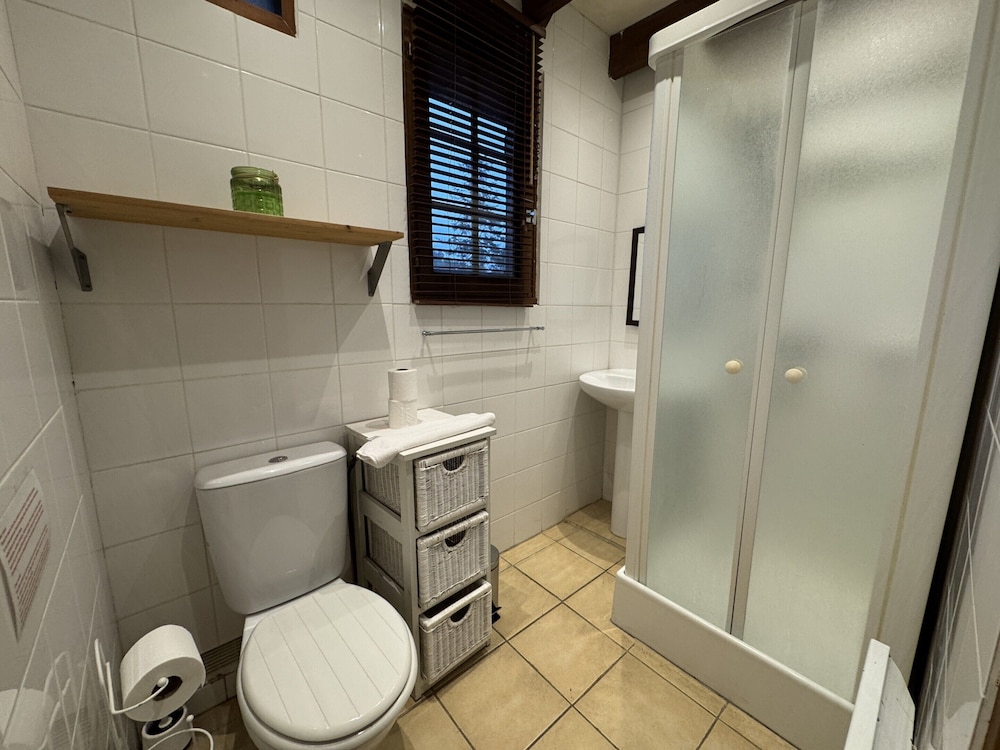 Chalet in Aubigne-racan With Pool & Garden