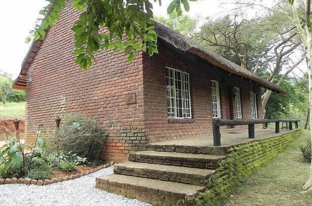 Kwambali Riverside Lodge