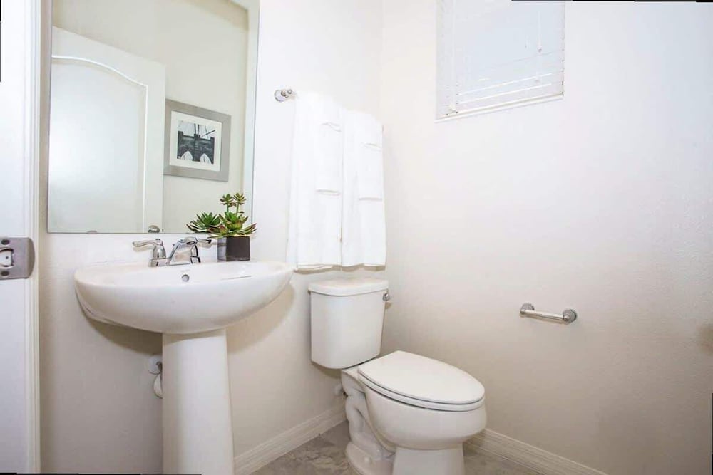 Unforgettable Family Stay 4Bd Gameroom by Disney