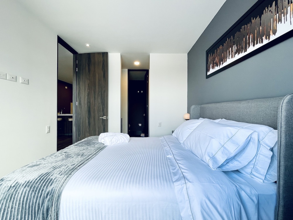 Modern 1BR in Luxury Building by Wynwood-House view 2