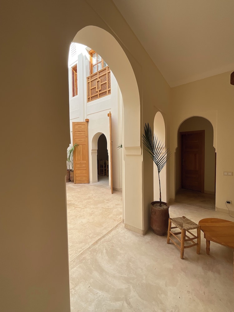 Riad Al Muhandiz