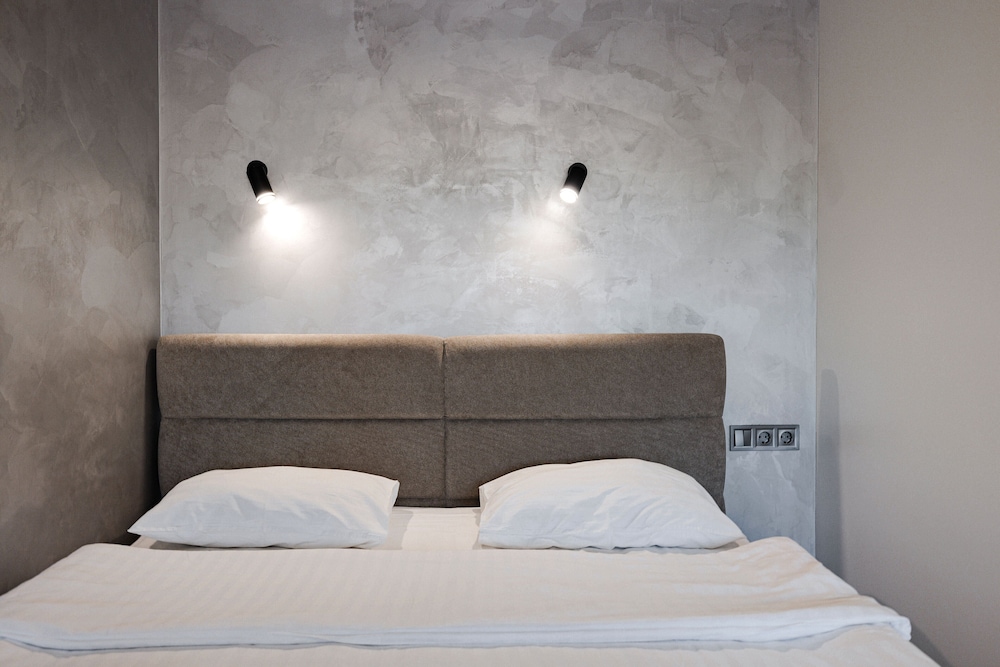 CityApartments Kyiv Obolon view 3