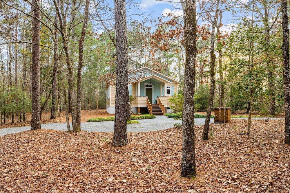 The Marsh House 2 Bedroom Home by RedAwning view 5