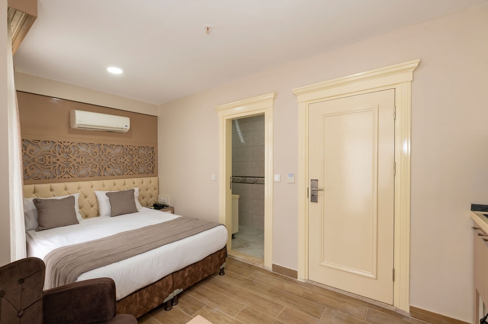 Taksim Peri Suit - Image 22