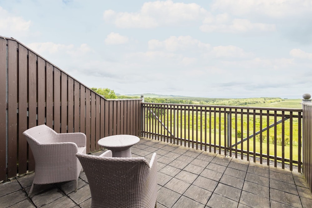 Host Stay Bowscale Suite