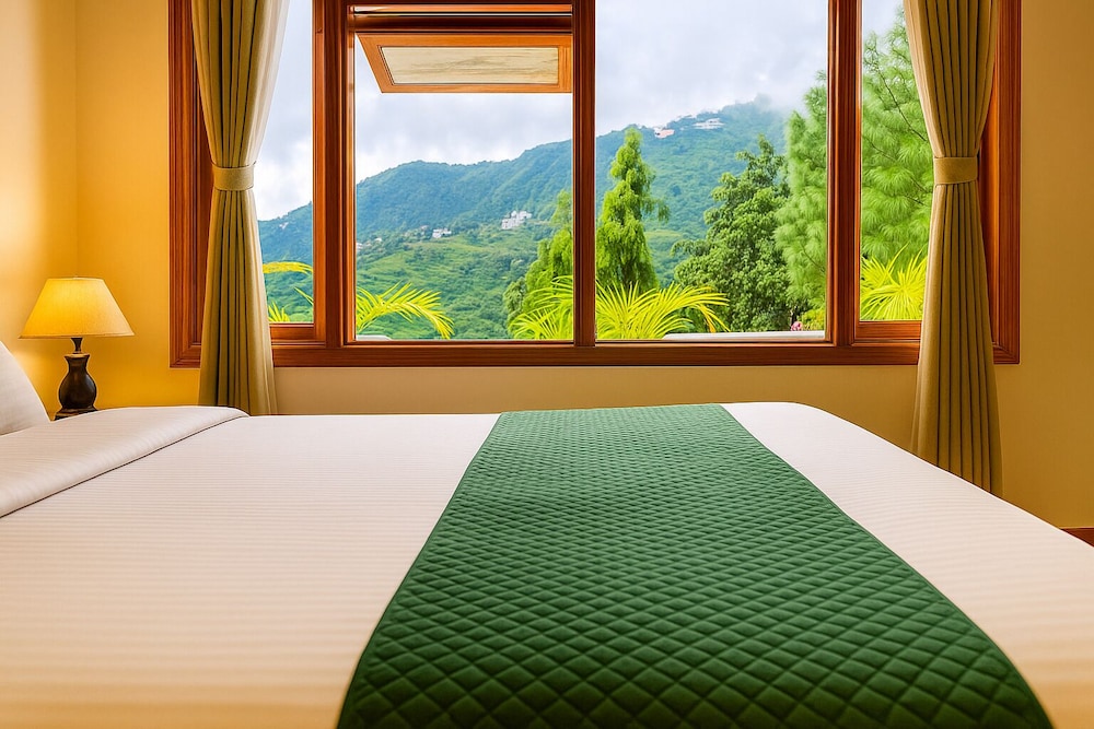 Hotel Shiva Lake - Near Mussoorie Lake