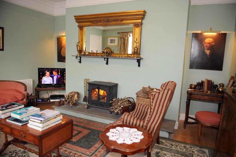 The Yellow House B&B