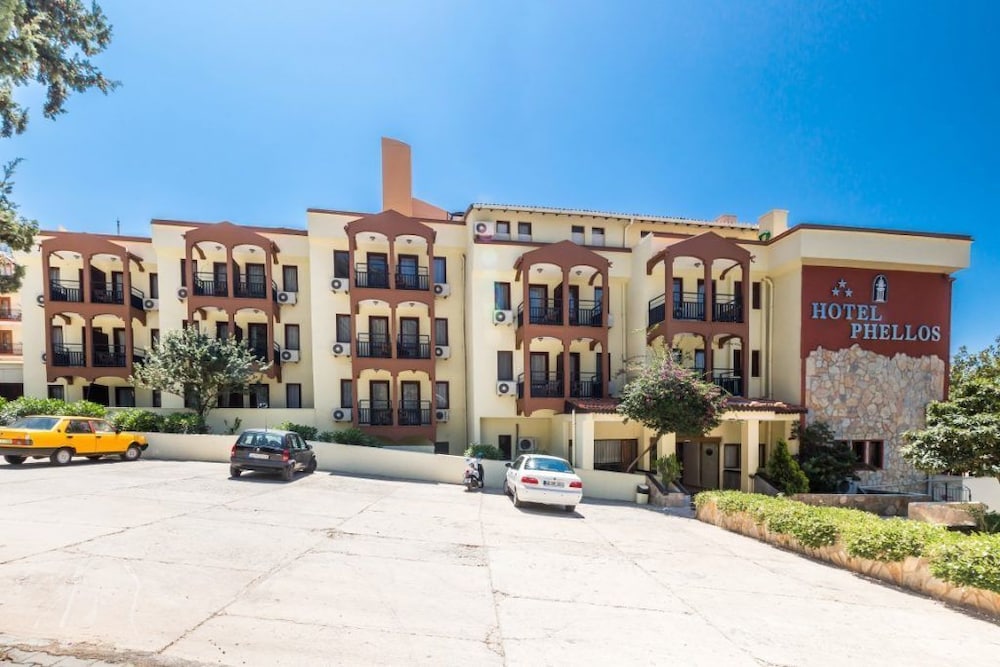 Hotel Club Phellos - Image 10