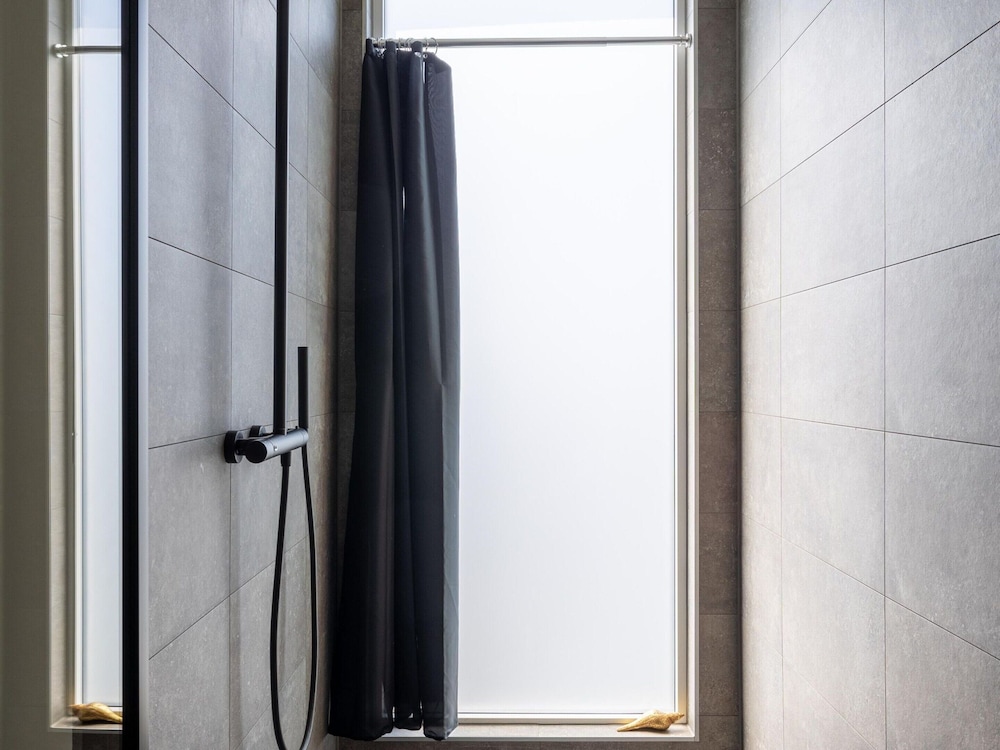 Seaside Getaway, Sint-annaland