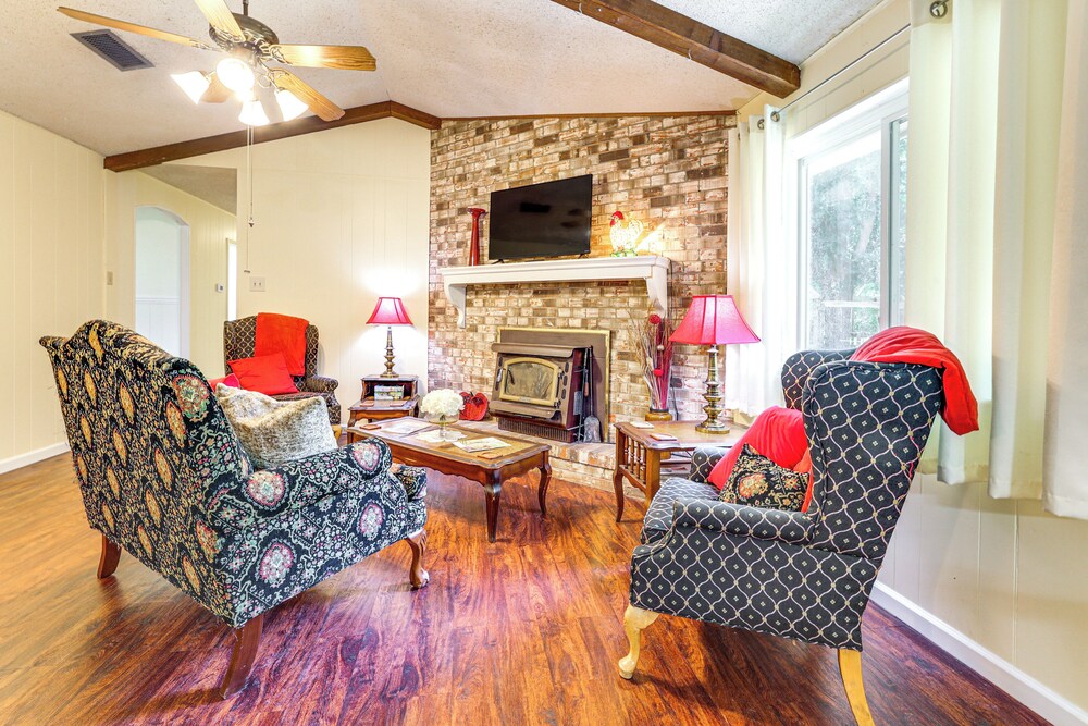 5 Mi to New Braunfels: Family-friendly Retreat