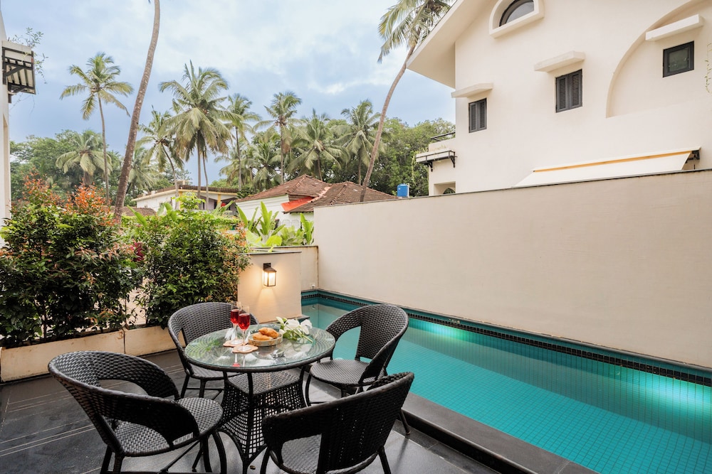 BellaVie | 3-BHK Villa With Private Pool & TV Lounge Area In A Gated Complex
