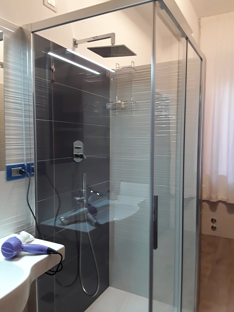 La Riviera B&B photo 2