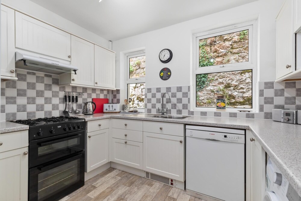 Penlan - Close to Town and Beaches
