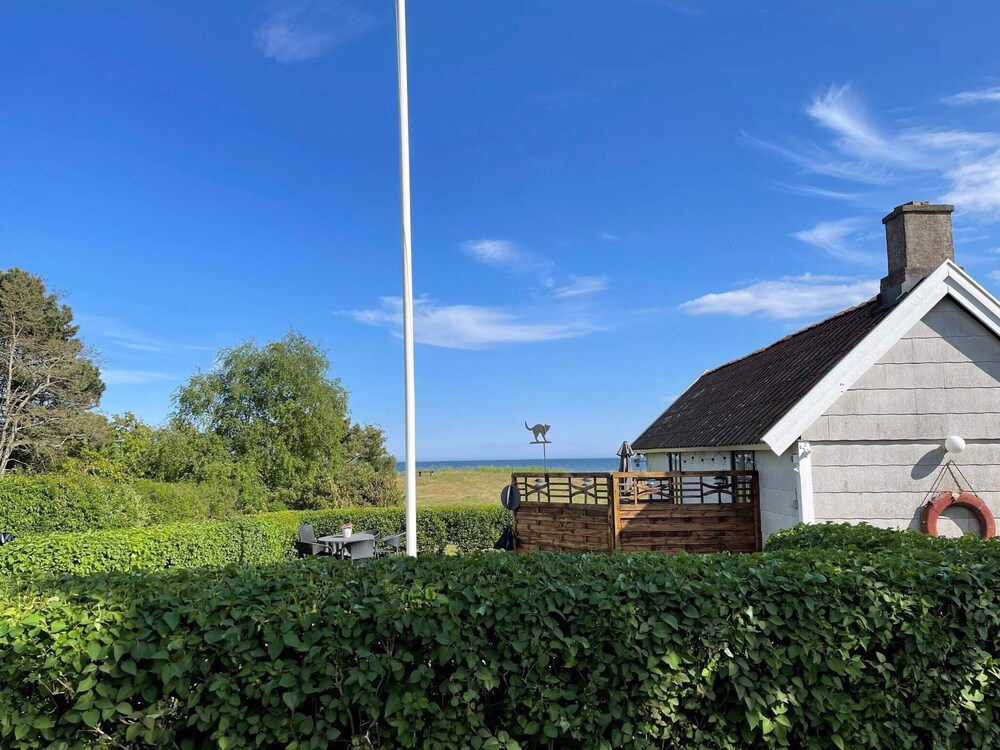8 Person Holiday Home in Beddingestrand-by Traum