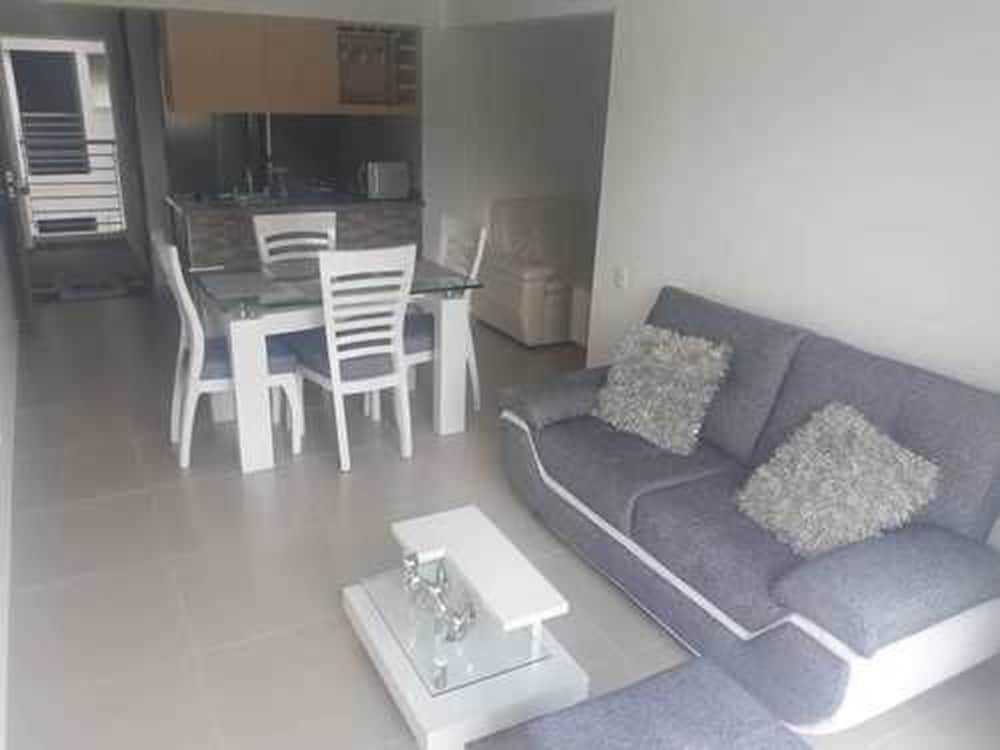 Conjunto Residencial Baraona