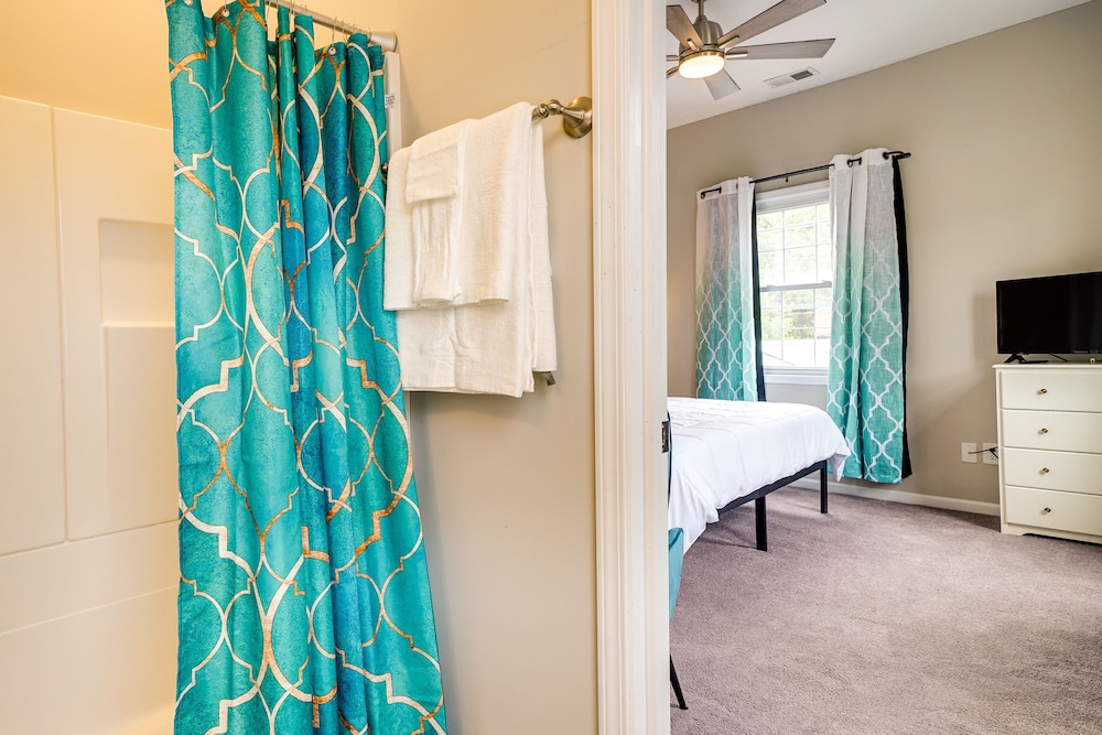 Wilmington Getaway Near Riverwalk + Downtown! view 3