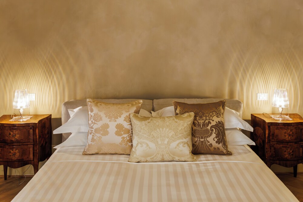 PALAZZO DELLA BIANCA- Royal Experience