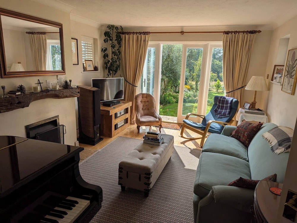 Family Home in Lovely Village With big Garden