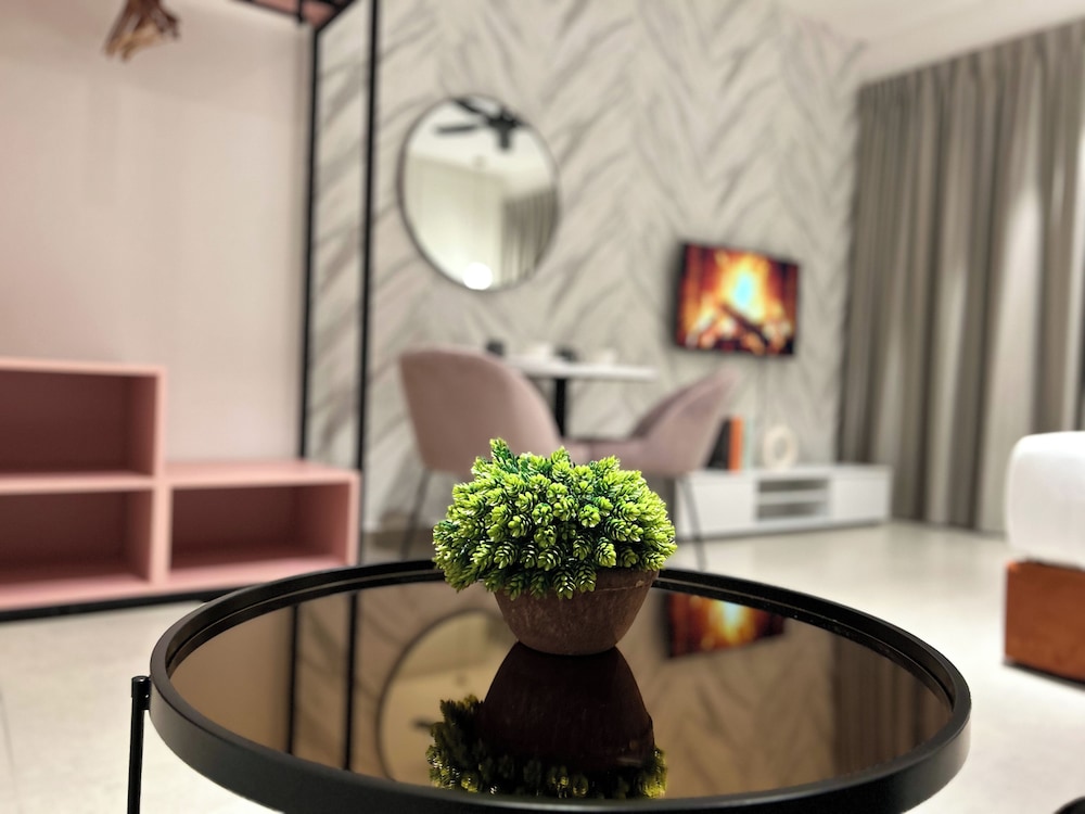 The Paxtonz by Manhattan Group