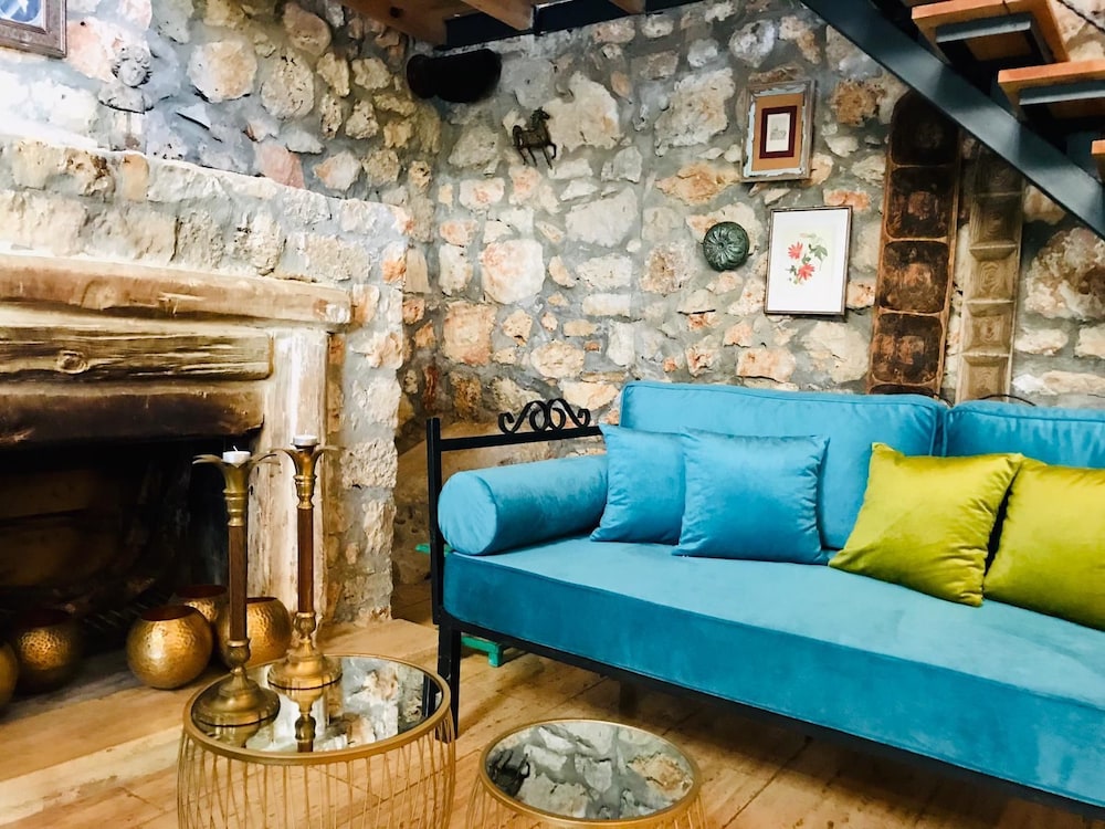 Kale Lodge - Adults Only - Image 16