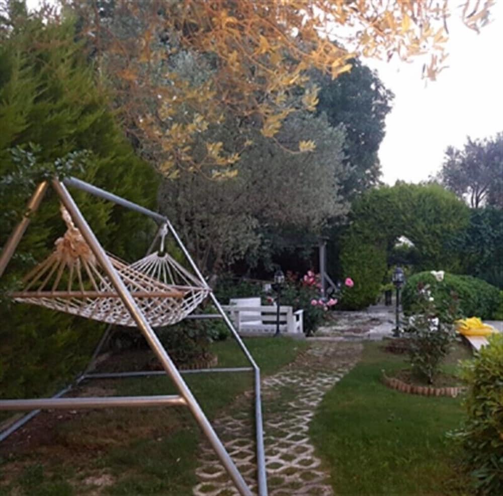 Urla Begonvil Pansiyon view 4