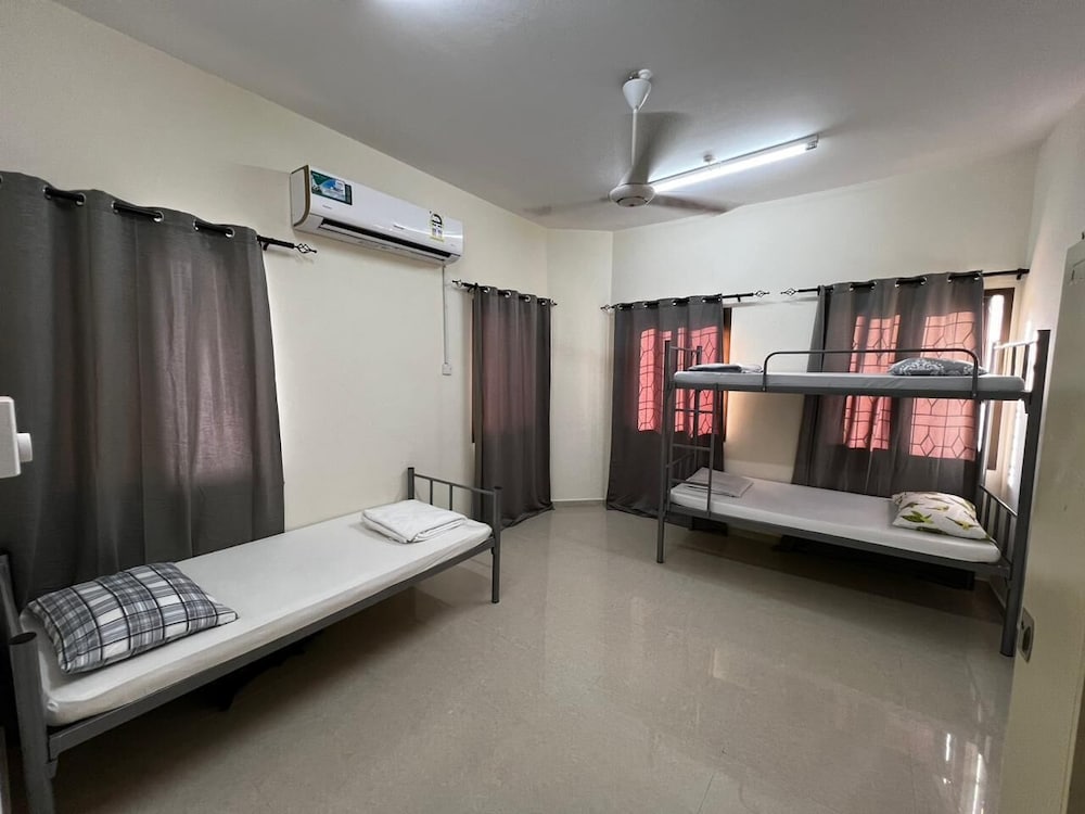 Viva Hostel Group Muscat view 5