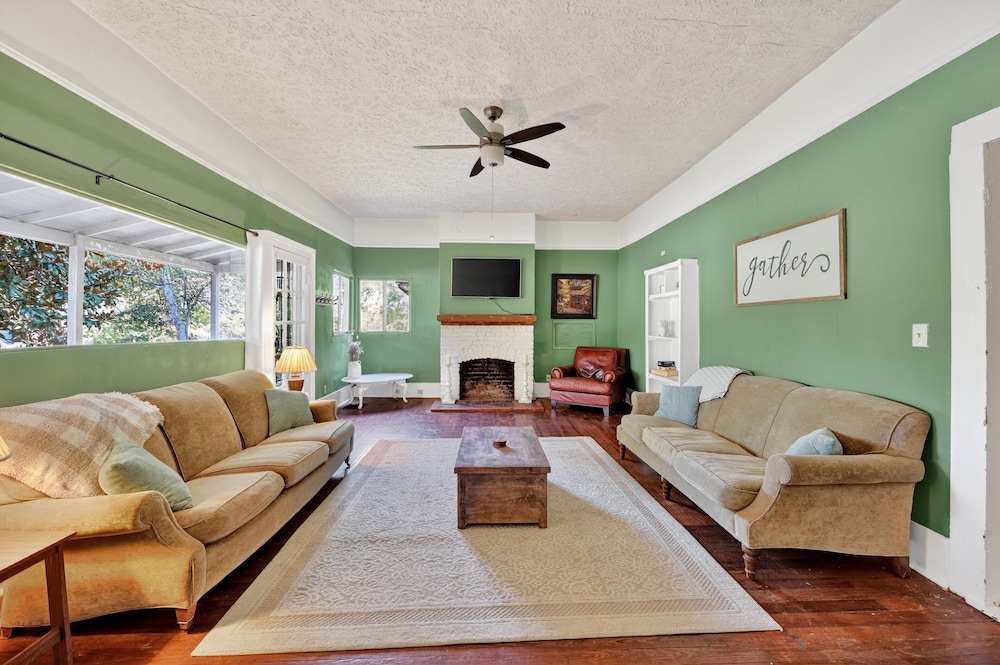 Historic Athens Home With Location & Comfort 3 Bedroom Home
