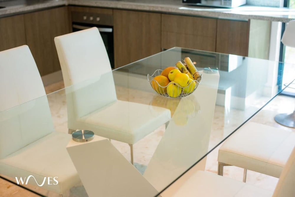 2 Br Luminous and Spacious Pool View Apt