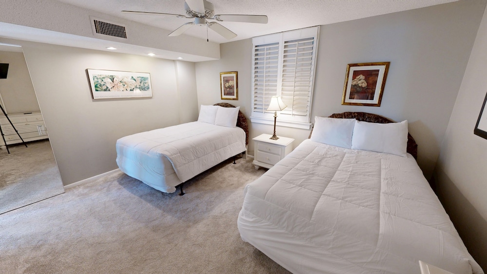 Dolphin Point 406b 2 Bedroom Condo