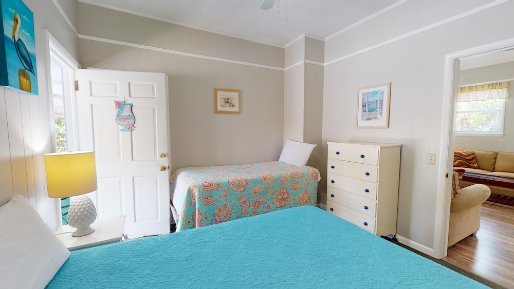 Beach Nugget by Tybee Vacation Rentals