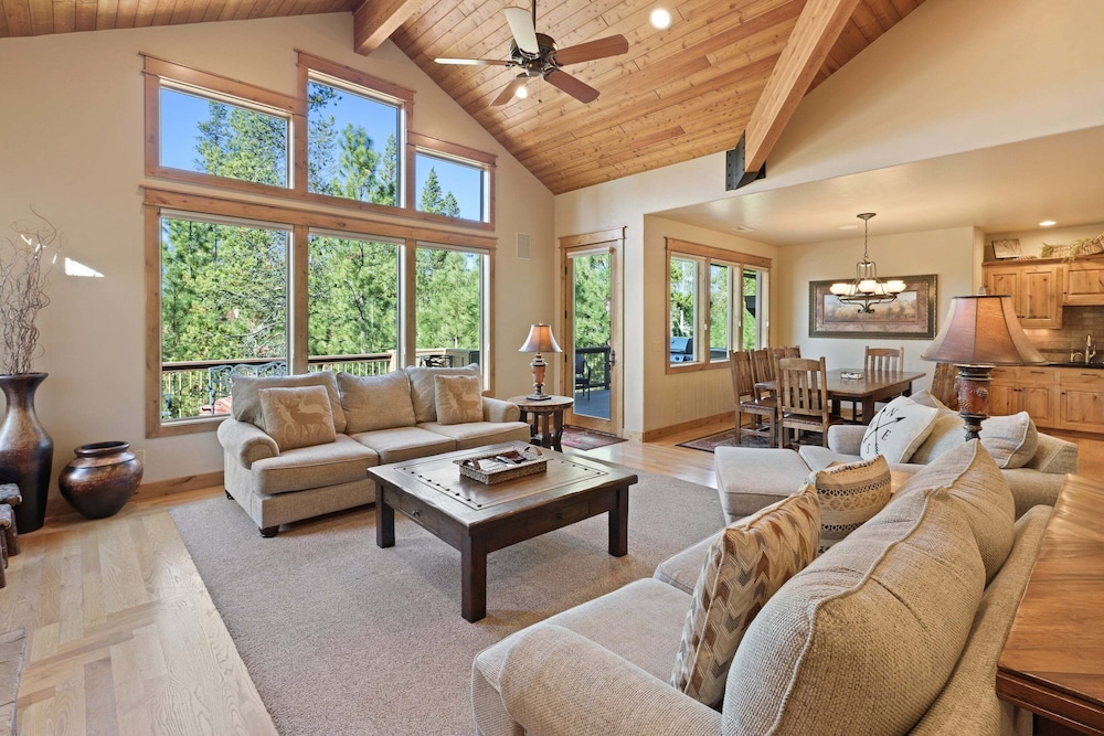 Wallowa 22 4 Bedroom Home