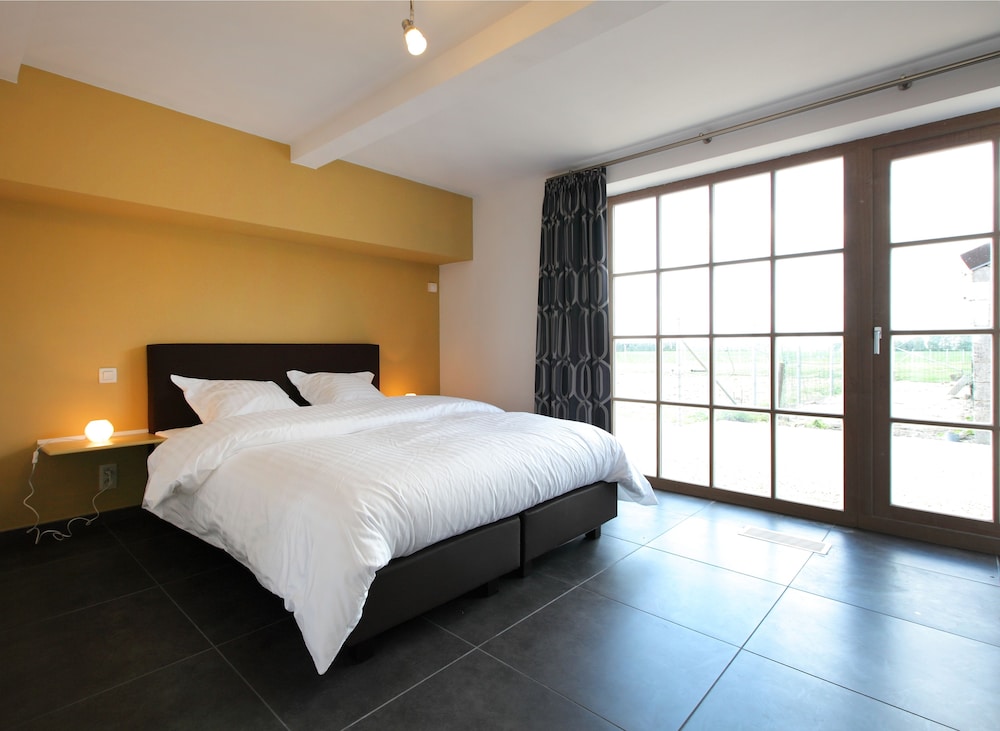B&B Back2Front