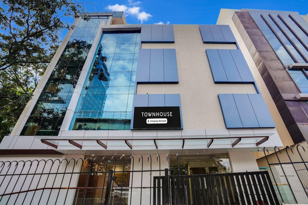 Elite Stays Near Prestige Shanti Niketan