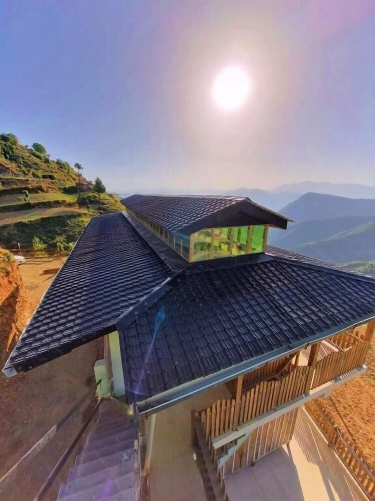 VEDA INN