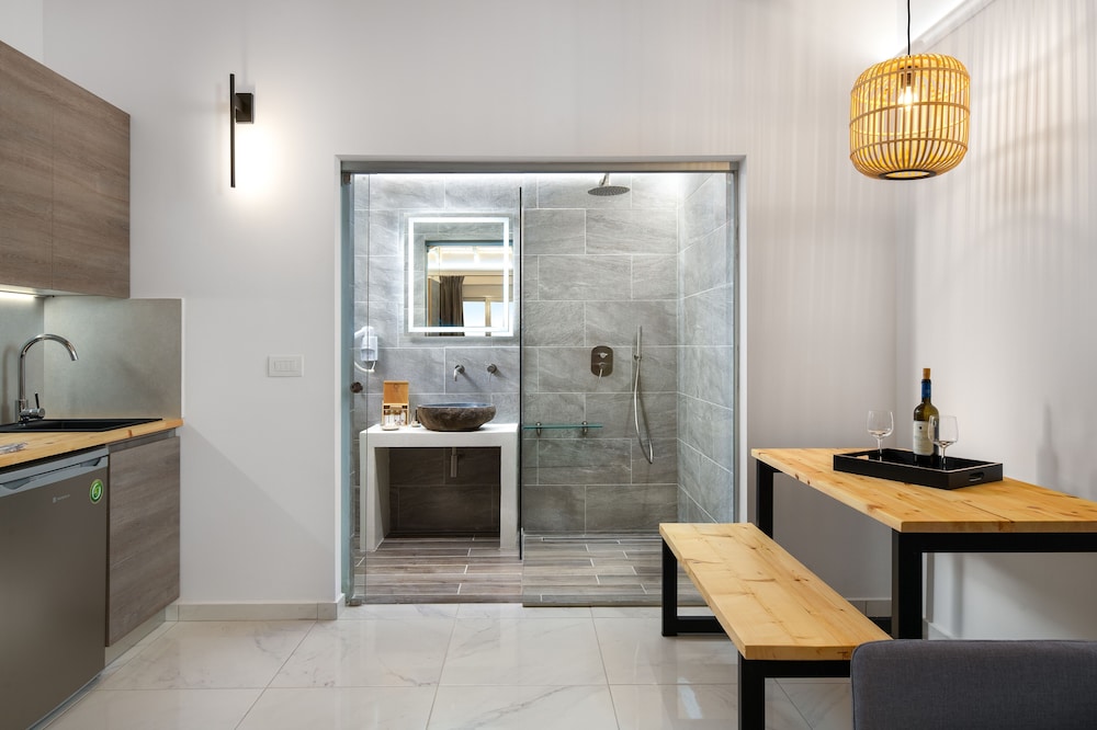 L&C Boutique Apartments